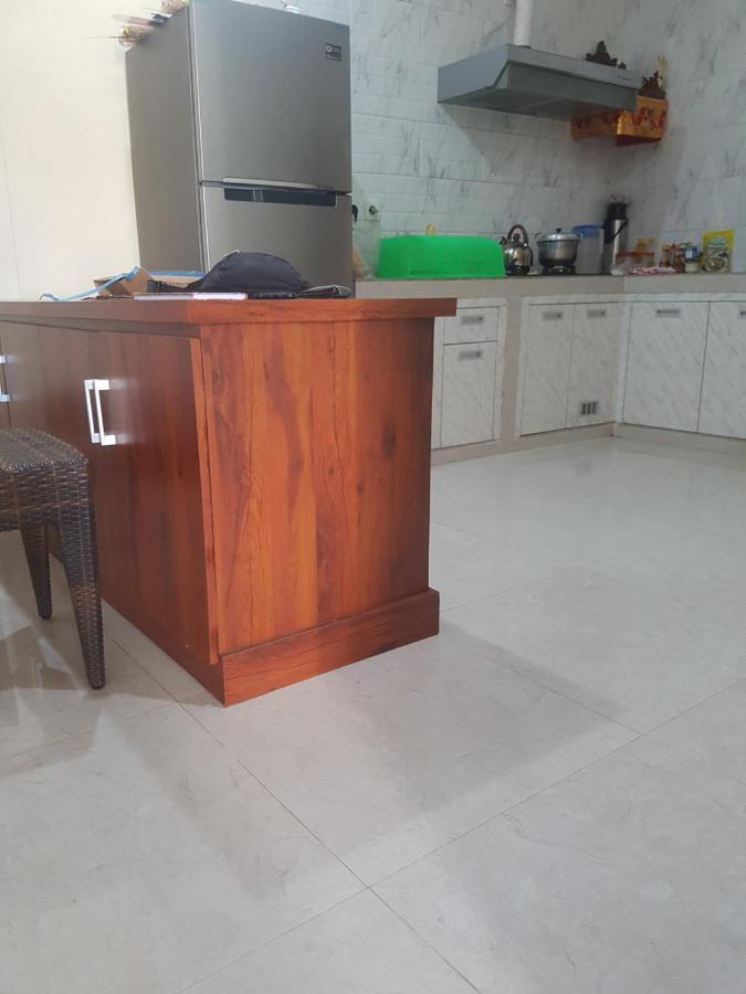 Yogi Homestay Canggu Buitenkant foto